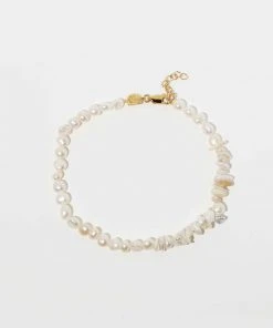 Astrid & Miyu Serenity Pearl Beaded Anklet In Gold