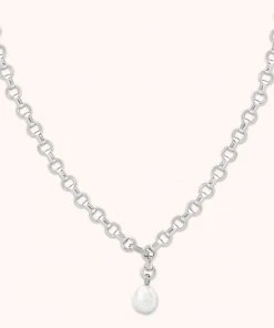 Astrid & Miyu Serenity Pearl Link Chain Necklace In Silver