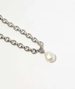 Astrid & Miyu Serenity Pearl Link Chain Necklace In Silver 18 Astrid & Miyu Serenity Pearl Link Chain Necklace In Silver