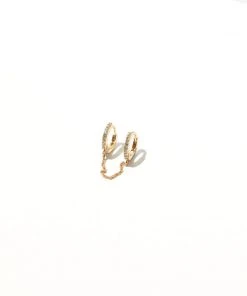 Astrid & Miyu Chain Link Huggies In Gold