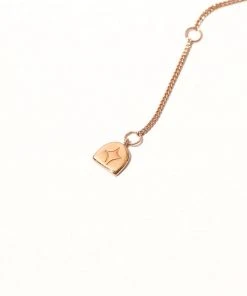 Astrid & Miyu Twilight Star Pendant Necklace In Rose Gold