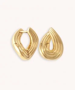 Astrid & Miyu Molten Wave Small Hoops In Gold