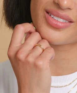 Astrid & Miyu Elevate Ridge Band Ring In Gold