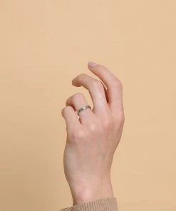 Astrid & Miyu New In Elevate Ridge Band Ring In Silver