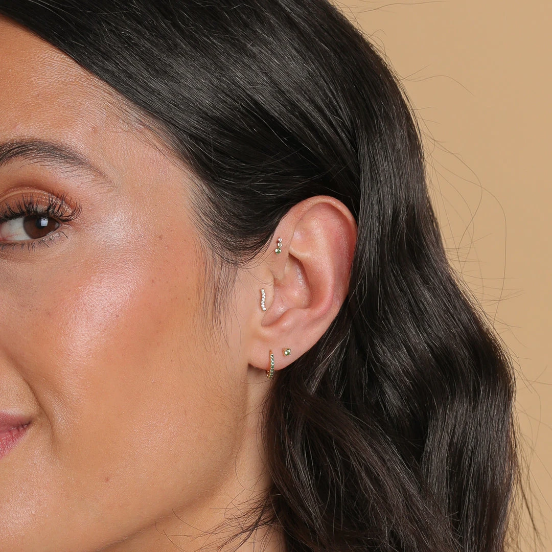 Astrid & Miyu New In Tsavorite Claw Set Piercing Stud In Solid Gold 4 Astrid & Miyu New In Tsavorite Claw Set Piercing Stud In Solid Gold