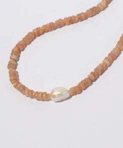 Astrid & Miyu New In Sunstone Beaded Necklace In Gold