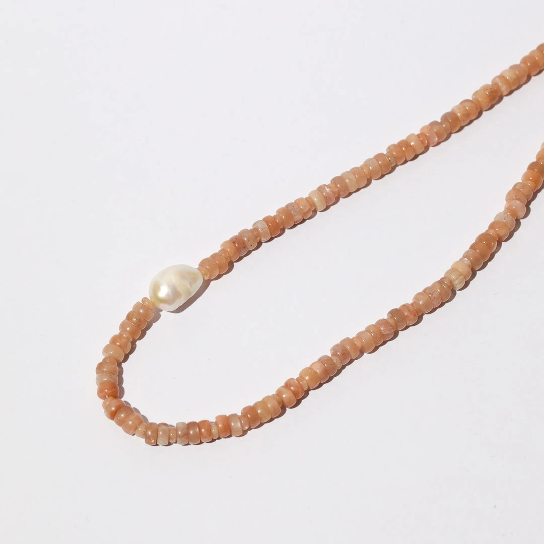 Astrid & Miyu New In Sunstone Beaded Necklace In Silver 5 Astrid & Miyu New In Sunstone Beaded Necklace In Silver