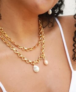 Astrid & Miyu Pearl Pendant Charm In Gold New In 10 Astrid & Miyu Pearl Pendant Charm In Gold New In