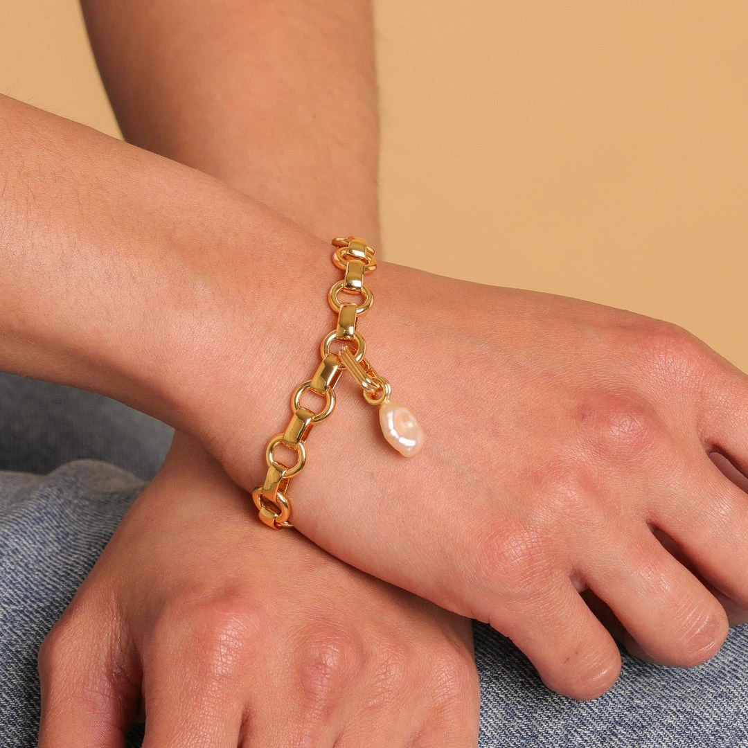 Astrid & Miyu Pearl Pendant Charm In Gold New In 7 Astrid & Miyu Pearl Pendant Charm In Gold New In