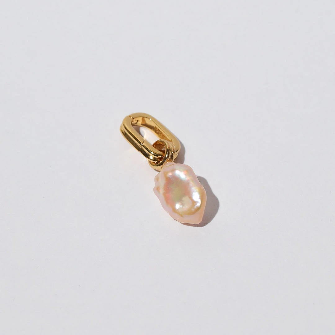 Astrid & Miyu Pearl Pendant Charm In Gold New In 5 Astrid & Miyu Pearl Pendant Charm In Gold New In
