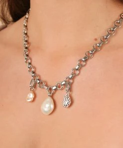 Astrid & Miyu Serenity Pearl Link Chain Necklace In Silver 16 Astrid & Miyu Serenity Pearl Link Chain Necklace In Silver