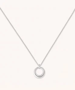 Astrid & Miyu Bold Halo Pendant Necklace In Silver