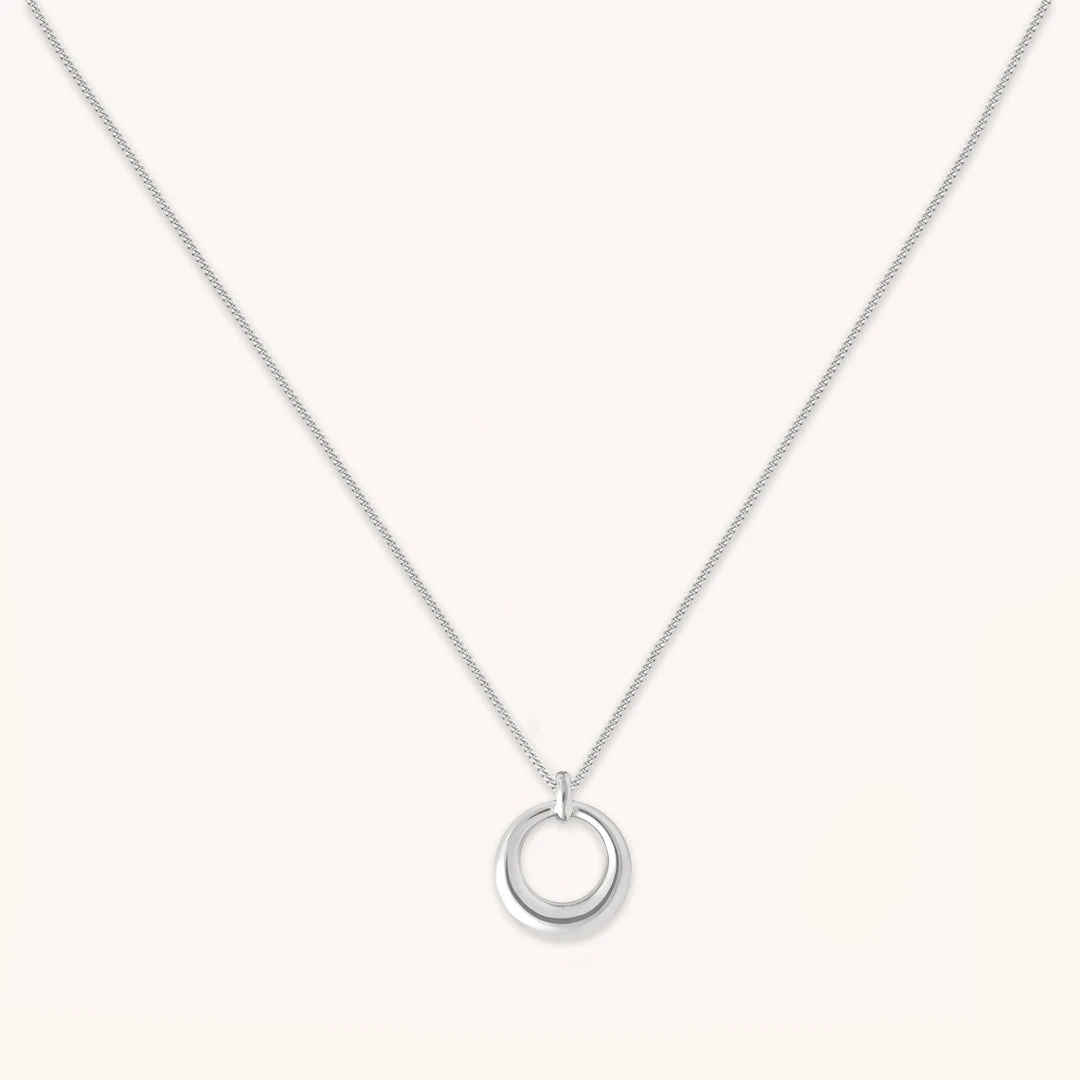 Astrid & Miyu Bold Halo Pendant Necklace In Silver 3 Astrid & Miyu Bold Halo Pendant Necklace In Silver