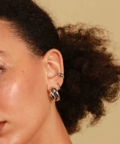 Astrid & Miyu Molten Ear Cuff In Silver Earrings