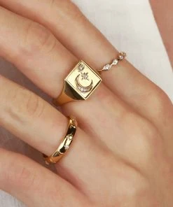 Astrid & Miyu Sale Celestial Signet Ring In Gold