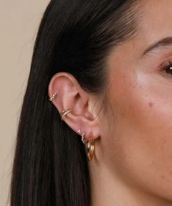 Astrid & Miyu Cluster Hoop 6.5mm In Gold