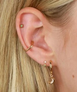 Astrid & Miyu Cosmic Emerald Stud Earrings In Gold