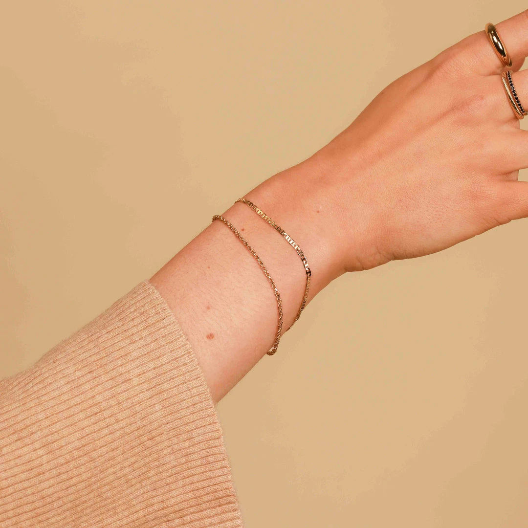 Astrid & Miyu Duo Chain Bracelet In Gold 4 Astrid & Miyu Duo Chain Bracelet In Gold