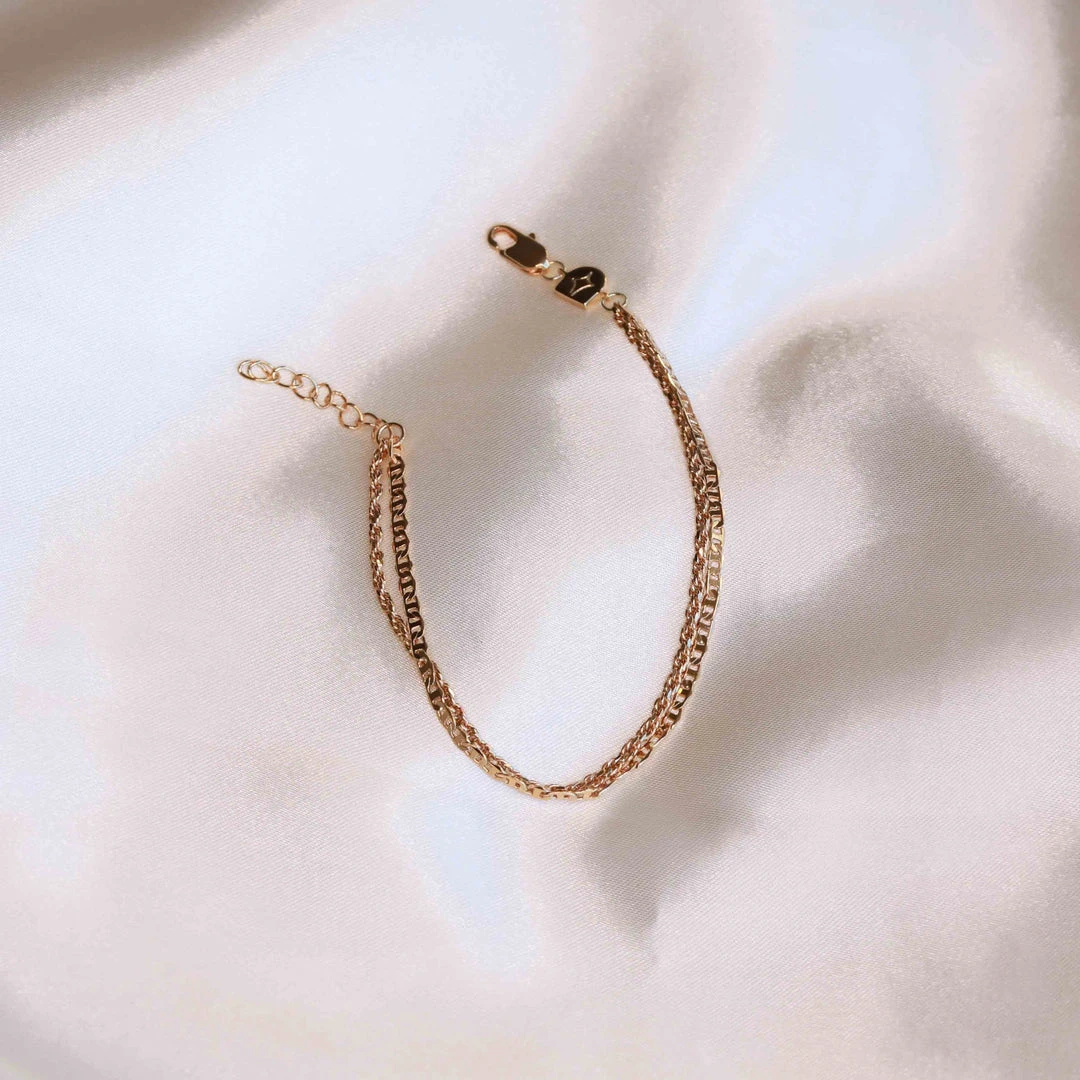 Astrid & Miyu Duo Chain Bracelet In Gold 5 Astrid & Miyu Duo Chain Bracelet In Gold