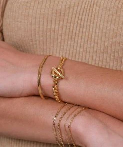 Astrid & Miyu Duo T-Bar Bracelet In Gold Bracelets