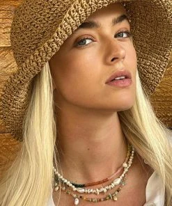 Astrid & Miyu Serenity Pearl Beaded T-Bar Necklace In Gold 26 Astrid & Miyu Serenity Pearl Beaded T-Bar Necklace In Gold