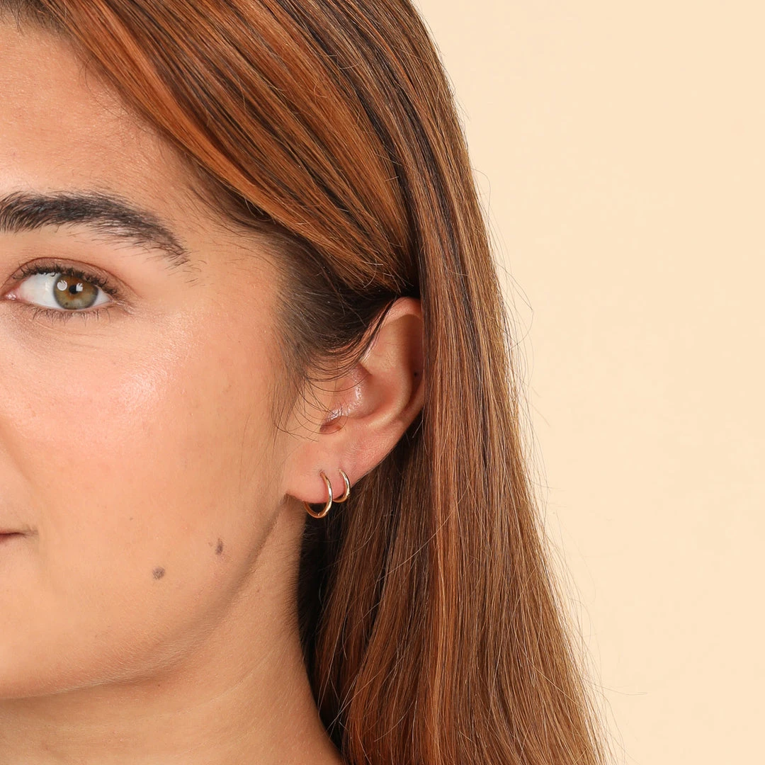 Astrid & Miyu Essential Hoop Stacking Set In Solid Gold Earrings 4 Astrid & Miyu Essential Hoop Stacking Set In Solid Gold Earrings