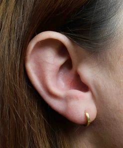 Astridandmiyu Earrings Single Square Edge Base Hoop In Gold