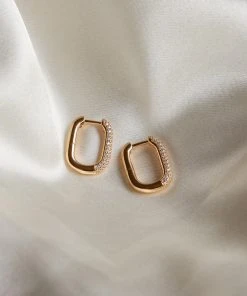 Astrid & Miyu Earrings Rectangular Glimmer Hoops In Gold 8 Astrid & Miyu Earrings Rectangular Glimmer Hoops In Gold