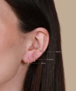 Astrid & Miyu Cluster Hoop 6.5mm In Gold