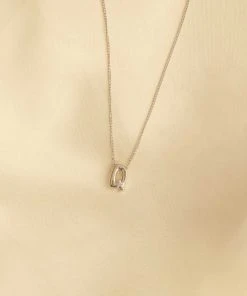 Astrid & Miyu Pendant Necklaces Q Initial Pendant Necklace In Silver With Q