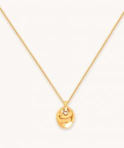 Astrid & Miyu Necklaces Essential Pendant Necklace In Gold