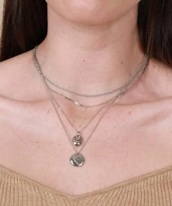 Astrid & Miyu Essential Pendant Necklace In Silver Necklaces