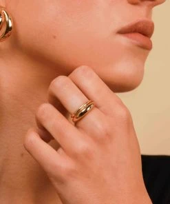 Astrid & Miyu Rings Essential Dome Ring In Gold