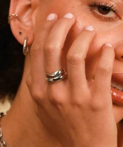 Astrid & Miyu Essential Dome Ring In Silver Rings