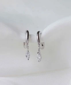 Astrid & Miyu Navette Short Chain Huggies In Silver