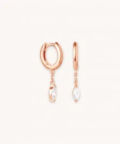 Astrid & Miyu Navette Short Chain Huggies In Rose Gold