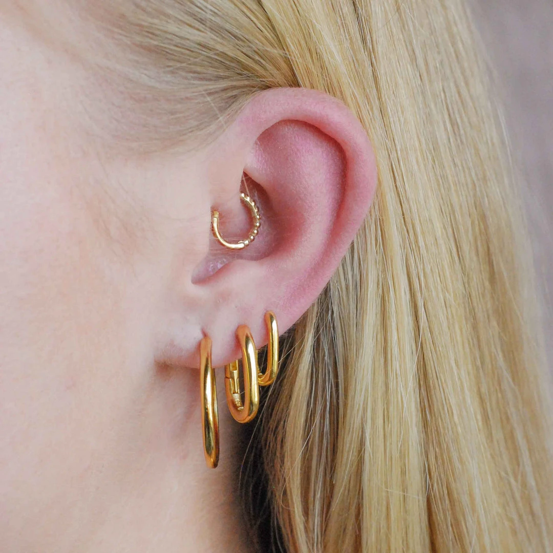 Astrid & Miyu Sale Rectangular Huggies In Gold 6 Astrid & Miyu Sale Rectangular Huggies In Gold