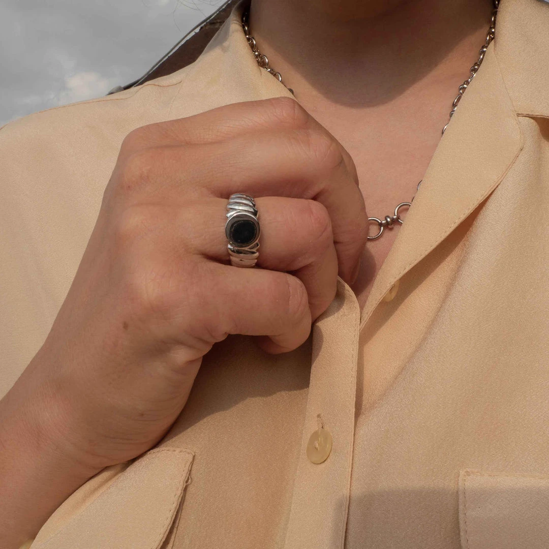 Astrid & Miyu Sale Rope Signet Ring In Silver 6 Astrid & Miyu Sale Rope Signet Ring In Silver