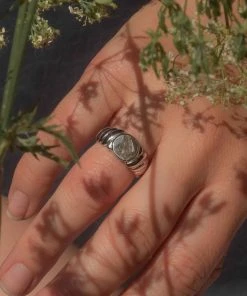 Astrid & Miyu Sale Rope Signet Ring In Silver 9 Astrid & Miyu Sale Rope Signet Ring In Silver