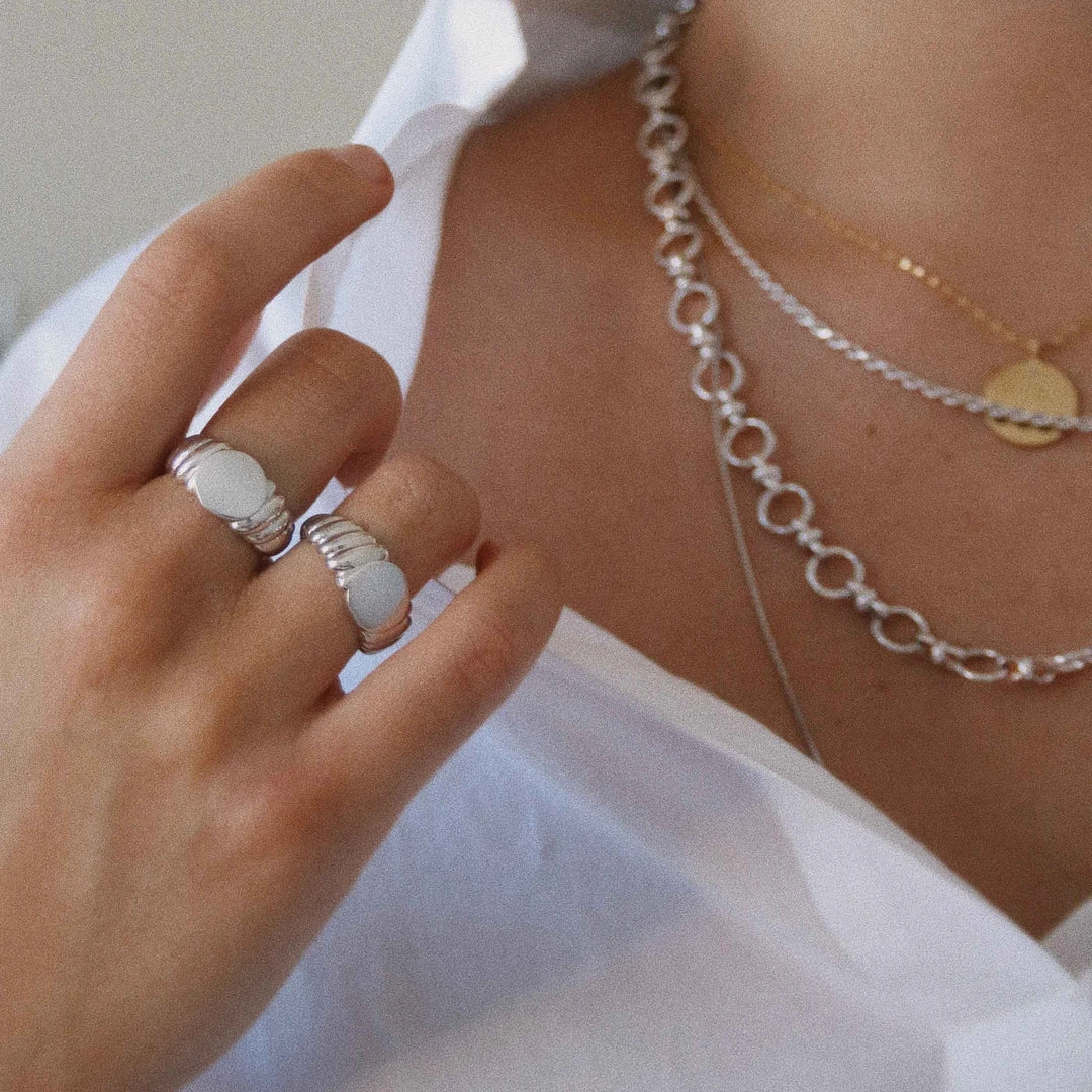 Astrid & Miyu Sale Rope Signet Ring In Silver 7 Astrid & Miyu Sale Rope Signet Ring In Silver