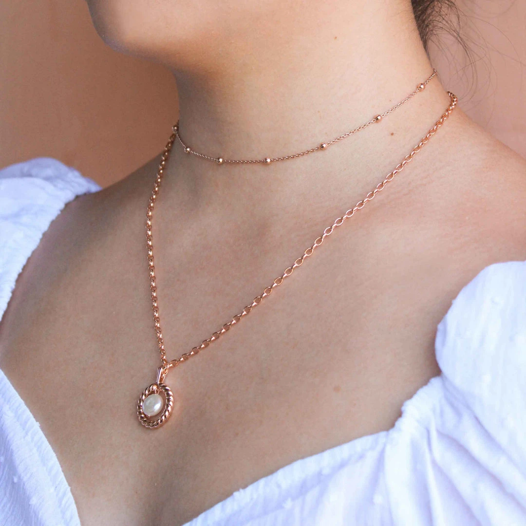 Astrid & Miyu Sale Rope & Pearl Pendant Necklace In Rose Gold 5 Astrid & Miyu Sale Rope & Pearl Pendant Necklace In Rose Gold