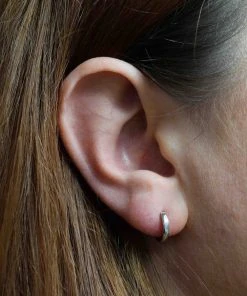 Astridandmiyu Earrings Single Square Edge Base Hoop In Silver