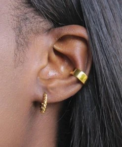 Astridandmiyu Single Rope Base Hoop In Gold Earrings