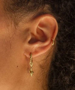 Astridandmiyu Single Rope Base Hoop In Gold Earrings 11 Astridandmiyu Single Rope Base Hoop In Gold Earrings