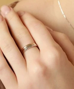 Astrid & Miyu Dome Ring In Solid Gold