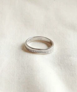 Astrid & Miyu Sale Ara Ring In Silver