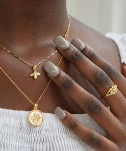 Astridandmiyu Sale Blossom Coin Pendant Necklace In Gold