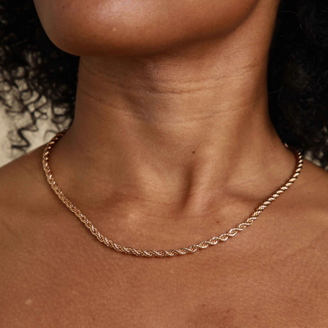 Astrid & Miyu Rope Bold Chain Necklace In Gold 4 Astrid & Miyu Rope Bold Chain Necklace In Gold