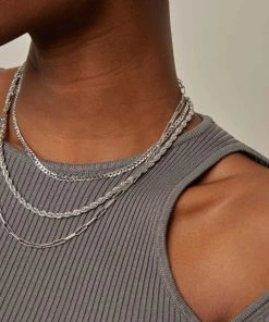 Astrid & Miyu Necklaces Rope Bold Chain Necklace In Silver
