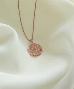 Astrid & Miyu Cancer Zodiac Pendant Necklace In Rose Gold